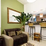 Pineapples PF118 - Studio para casais em Copacabana